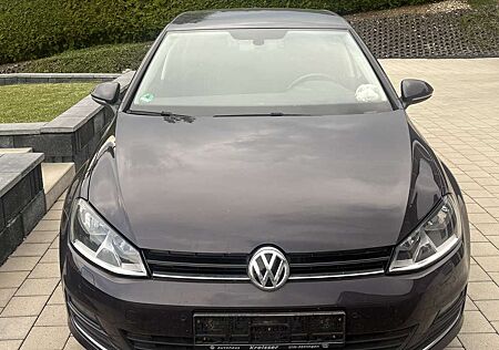 VW Golf Volkswagen Volkswagen 1.6 TDI BMT Lounge NAVI*PDC*SHZ*