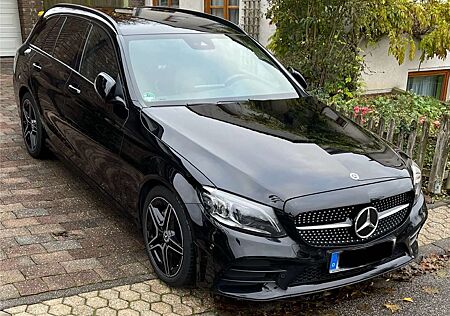 Mercedes-Benz C 180 T Automatik AMG night 8 fach bereift