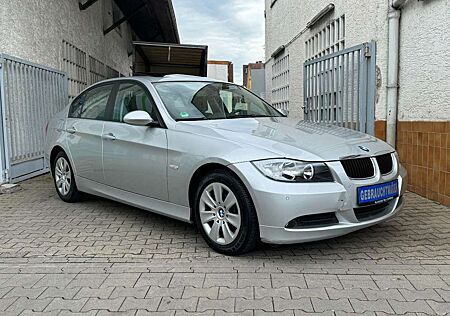 BMW 318 i *Automatik*Navi*Teilleder* SH*1.Hd*TüV