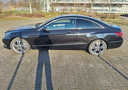 Mercedes-Benz E 200 Coupe 7G-TRONIC