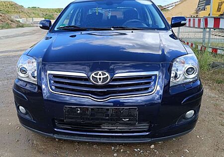 Toyota Avensis 1.8 VVT-i Executive