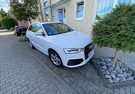 Audi Q3 2.0 TFSI quattro S tronic sport incl. MwSt.