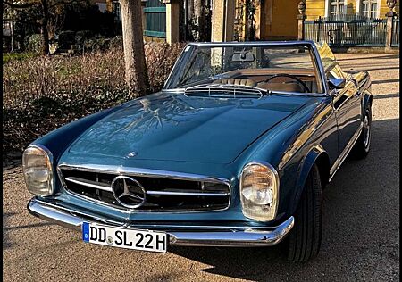 Mercedes-Benz 280 SL Pagode