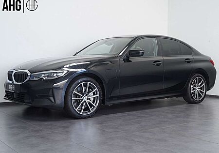 BMW 330 e Lim. Advantage LED/ACC/AHK/KAMERA/LM18"