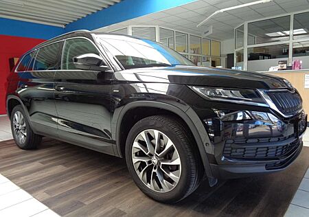 Skoda Kodiaq TSI Clever DSG 4x4.AHK.7 Sitzer.ACC.Pano