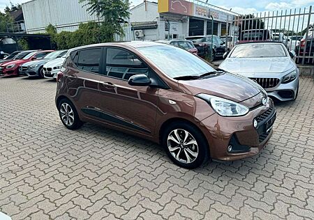 Hyundai i10 Passion+ AUTOMATIK*NAVI*1.HAND*NUR 13.000km