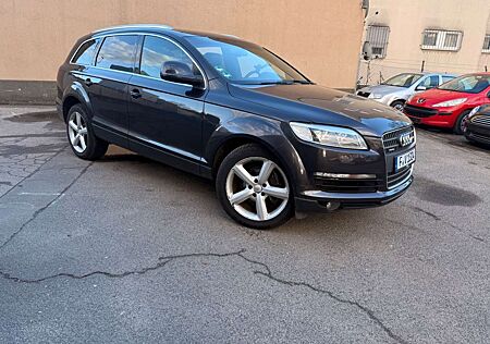Audi Q7 3.0 TDI quattro-Sline