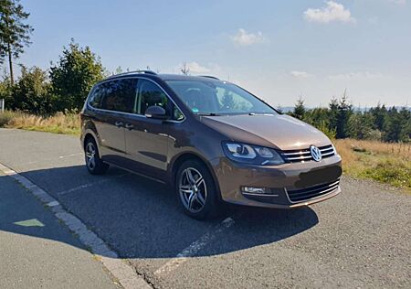 VW Sharan Volkswagen 2.0 TDI DSG BlueMotion Technology Highline