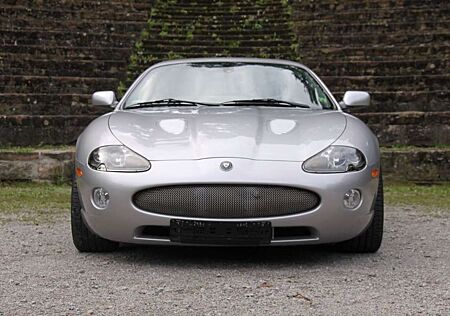 Jaguar XKR Coupé 2 Jahre Garantie