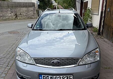 Ford Mondeo 3.0 Turnier V6 ST 220