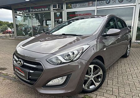 Hyundai i30 cw blue*EURO6*KLIMA*TEMPOMAT*TÜV-NEU*ALLWETT
