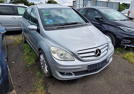 Mercedes-Benz B 180 CDI (245.207)