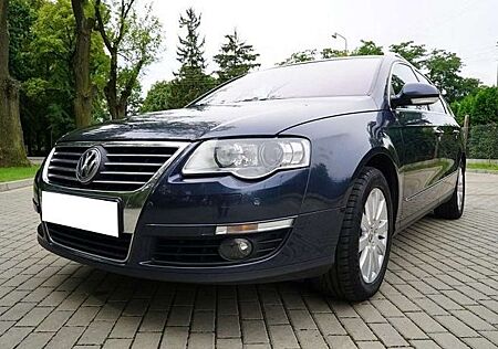 VW Passat Volkswagen 2.0 TDI DPF DSGHighline