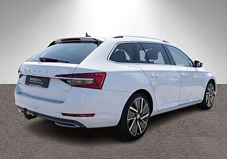 Skoda Superb Combi L&K 4x4 2.0 TDI DSG Pano AHK LEDER