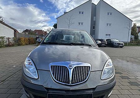 Lancia Ypsilon 1.2 8v Argento