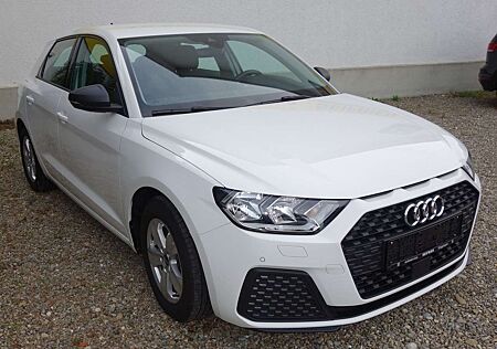 Audi A1 30 TFSI basis