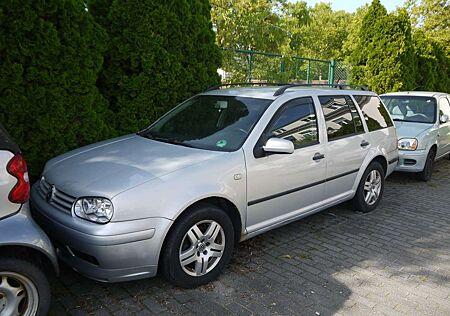VW Golf Volkswagen 1.9TDI 85kW Variant/6 Gang/Klima
