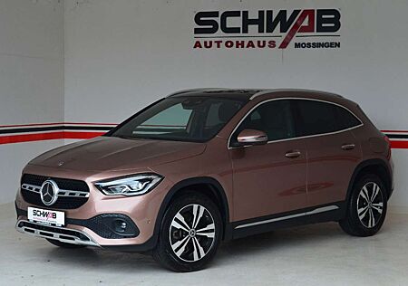 Mercedes-Benz GLA 200 d | Glasdach | PDC+Kamera | AHK | 18`Alu