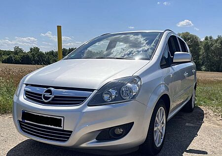 Opel Zafira Family