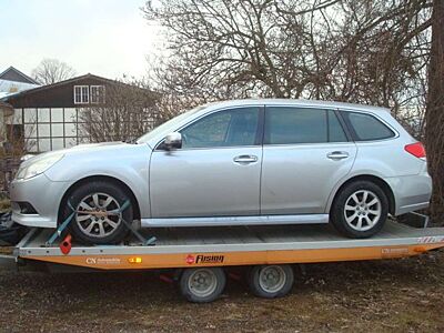 Subaru Legacy Active Alu mit gute Reifen Simmerring Motor defekt