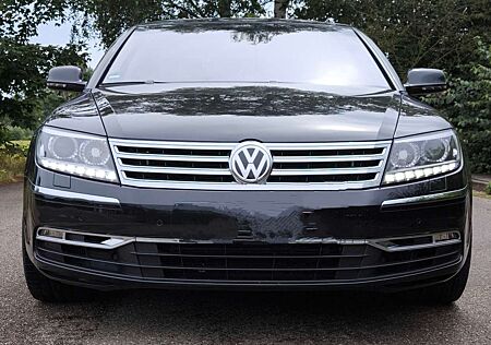 VW Phaeton Volkswagen 4.2 V8 4MOTION Automatik (4 Sitzer)