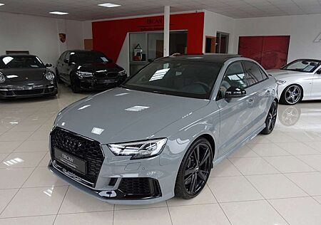 Audi RS3 Lim. 2.5 TFSI Quattro /Pano /VirtCo. /Carbon