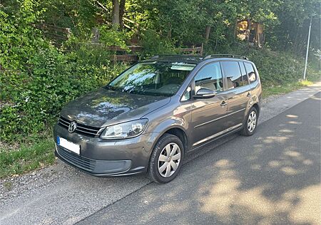 VW Touran Volkswagen Comfortline BMT