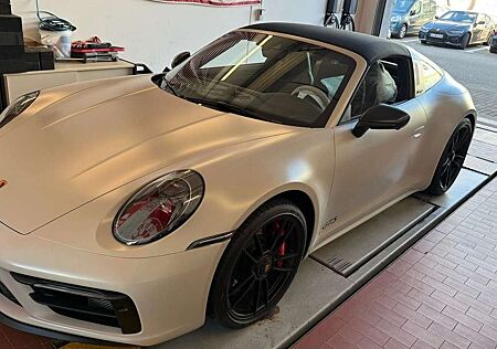 Porsche 992 /911 Targa 4GTS Kreide Appro. 3-27 XPel 1.Han