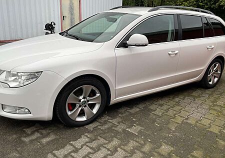 Skoda Superb Combi 1.8 TSI DSG Ambition