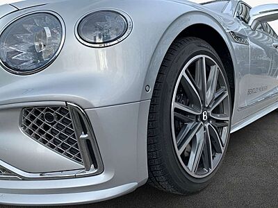 Bentley Flying Spur New Flying Spur V8 Hybrid Mulliner
