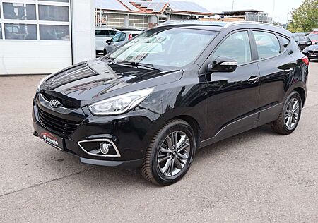 Hyundai ix35 2.0 CRDi Style 4WD Automatik Kamer_Navi_Xen