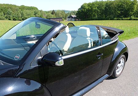 VW New Beetle Volkswagen Cabrio 2.0 TÜV 04/27 Leder Alu
