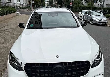 Mercedes-Benz GLC 63 AMG AMG GLC Coupe 63 4Matic+ AMG Burmester / Memory Ni