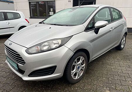 Ford Fiesta Sync Edition; Winterpaket, PDC, Alu, AC