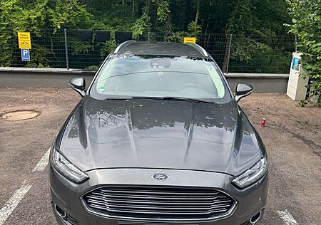 Ford Mondeo Turnier 2.0 TDCi Start-Stopp PowerShift-Aut Titani
