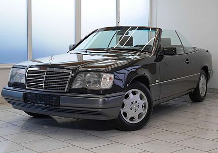 Mercedes-Benz E 320 Cabrio - Automatik 5G/Tempomat/E-Sitz/SHZ