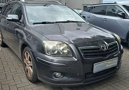 Toyota Avensis Kombi 1.8 Travel Klimaauto Navi Allwette