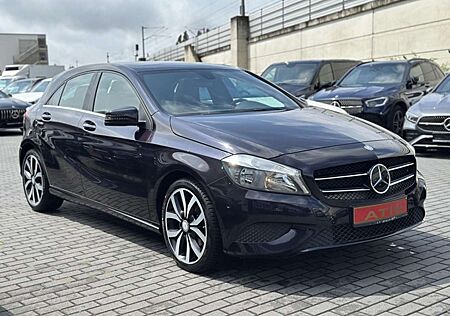 Mercedes-Benz A 220 CDI PANO/ EXKLUSIV PAKET / HARMAN KARDON / 1.HAND