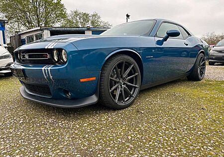 Dodge Challenger RT Plus Vossen mit 21" 295 Reifen