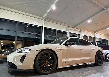 Porsche Taycan GTS/MY24/CarbonAero/HuD/HA-Lenkung/Kreide