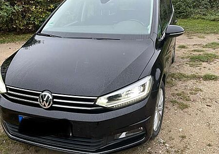 VW Touran Volkswagen Highline BMT/Start-Stopp