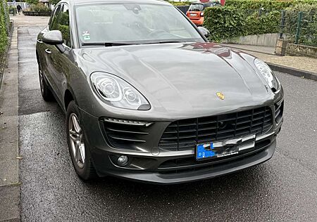Porsche Macan Basis