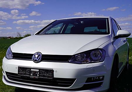 VW Golf Volkswagen 1.2 TSI BlueMotion Technology Lounge