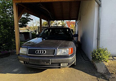 Audi 100 2.6 E