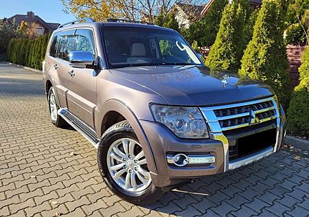 Mitsubishi Pajero 3.8 V6 Automatik Instyle