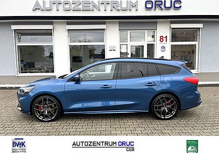 Ford Focus 2.3 EcoBoost ST Turnier*Pano*LED*B&O*Navi*