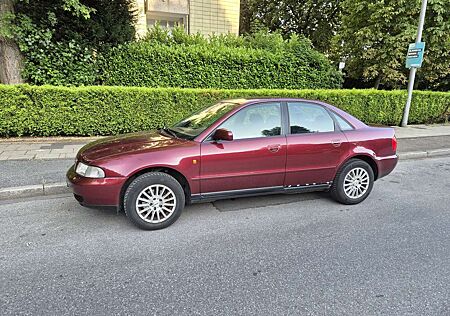 Audi A4 1.6