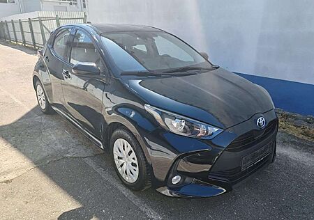 Toyota Yaris Hybrid 1.5 VVT-i Business Edition