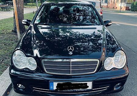Mercedes-Benz C 180 TÜV neu - Frontscheibe neu - scheckheftgepflegt