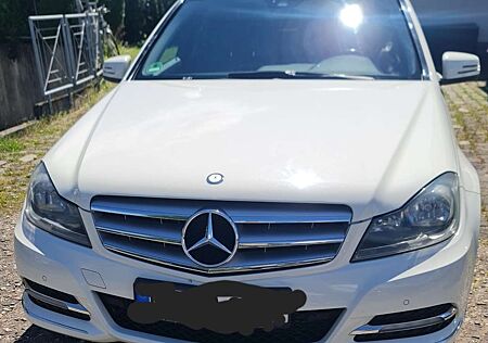 Mercedes-Benz C 220 T CDI DPF BlueEFFICIENCY Avantgarde